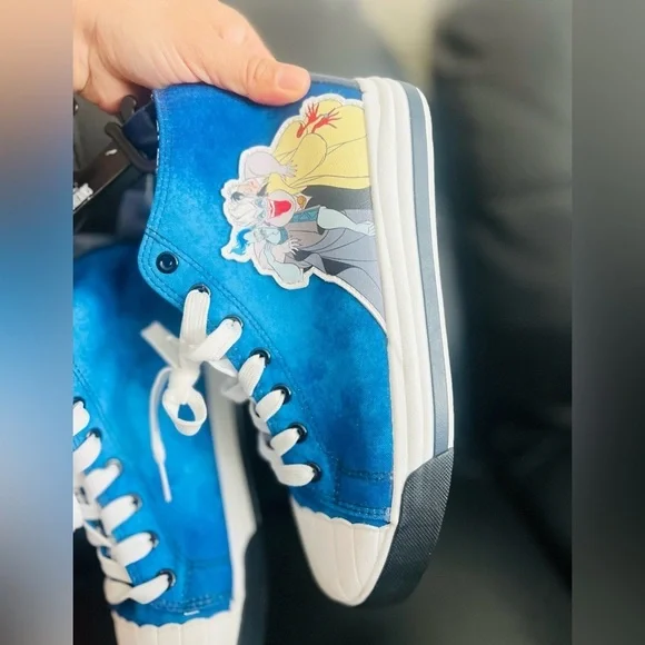 Disney Villains High Top Sneakers Women's Size 9 Lace Up Cruella Maleficent - Picture 7 of 8